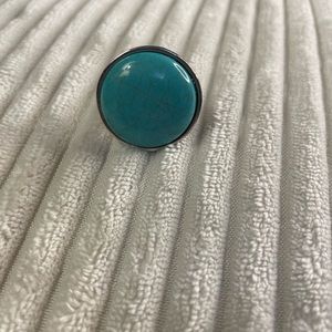 Round turquoise ring